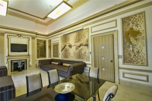 main-room-adj