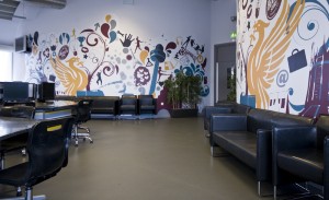 double-sided-hanging-banners-and-wall-vinyls-2